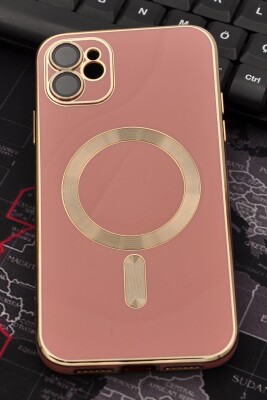 iPhone 11 Uyumlu MagSafe Özellikli Lens Korumalı Lazerli Renkli Kılıf Pudra Pembe - 1